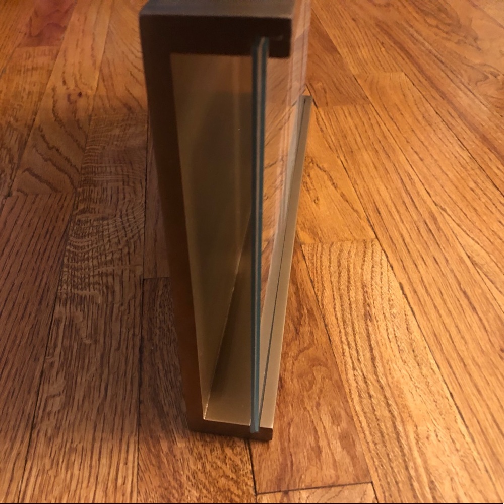 Floating Glass Picture Frame - Picture 10 of 13